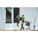 Soldados Del Ejército Robando Televisión
