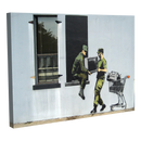 Soldados Del Ejército Robando Televisión